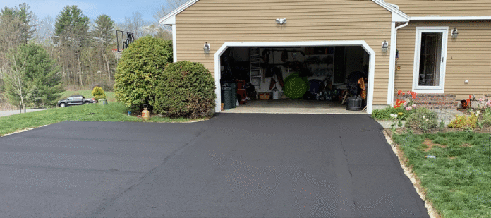 Asphalt Driveway Paving Installation Asphalt Driveway Paving Installation